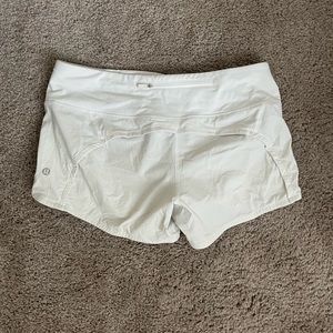 Lululemon Speed Up Shorts size 6